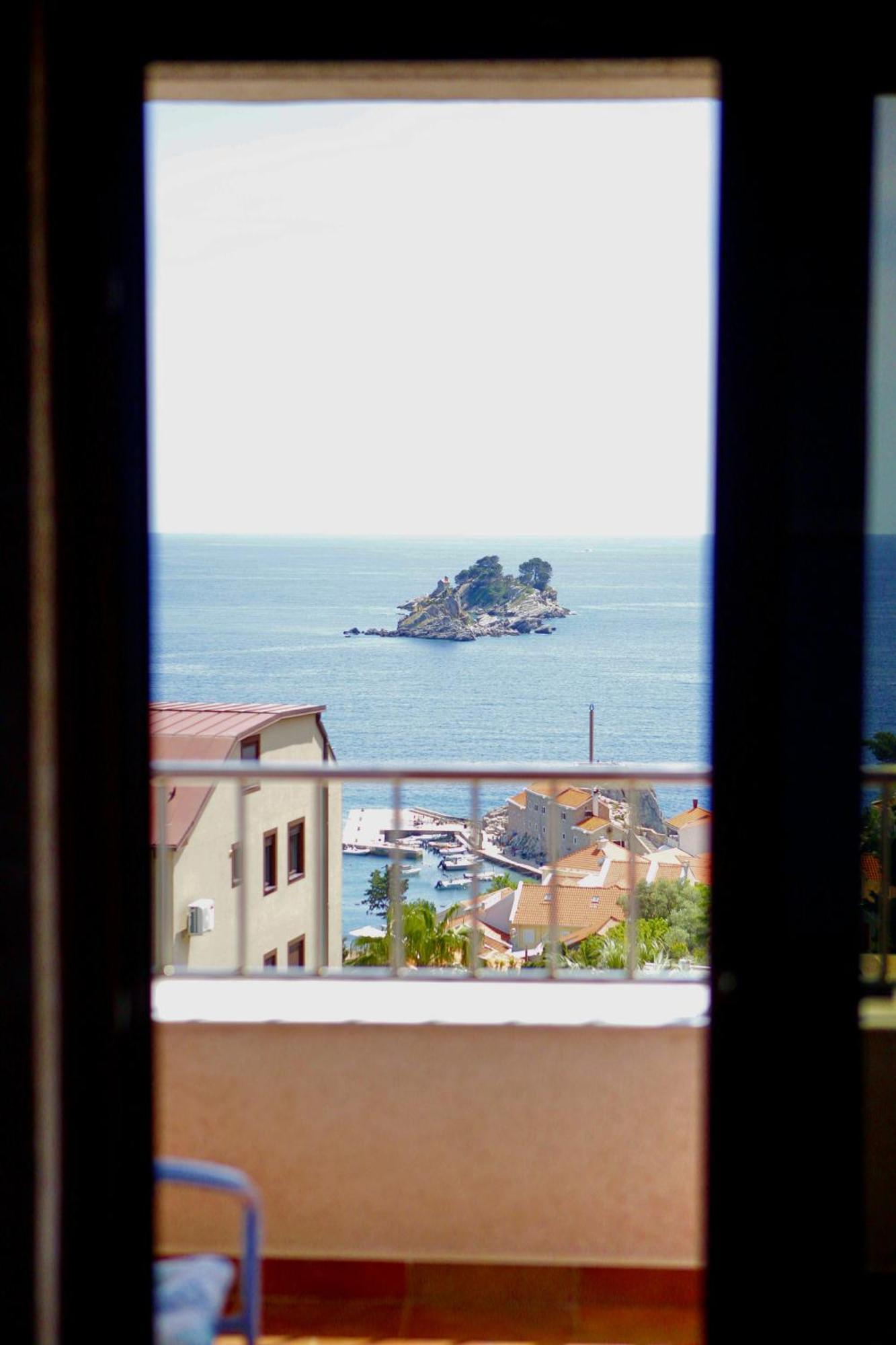 Medin Apartments Bluvista Petrovac ภายนอก รูปภาพ